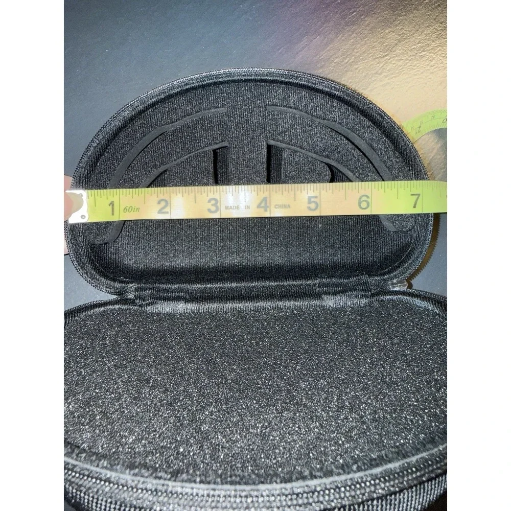 Oakley Radarlock & Radar Soft Vault Case - Holds Radarlock & 1 Additional lens